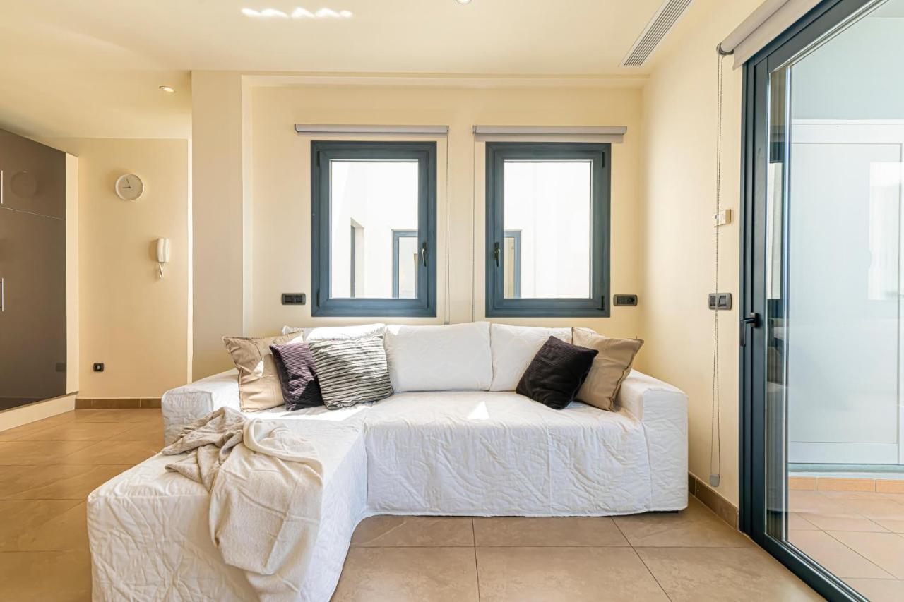 Luxury Holidays Suites, Playa De Los Cristianos Los Cristianos  Eksteriør billede