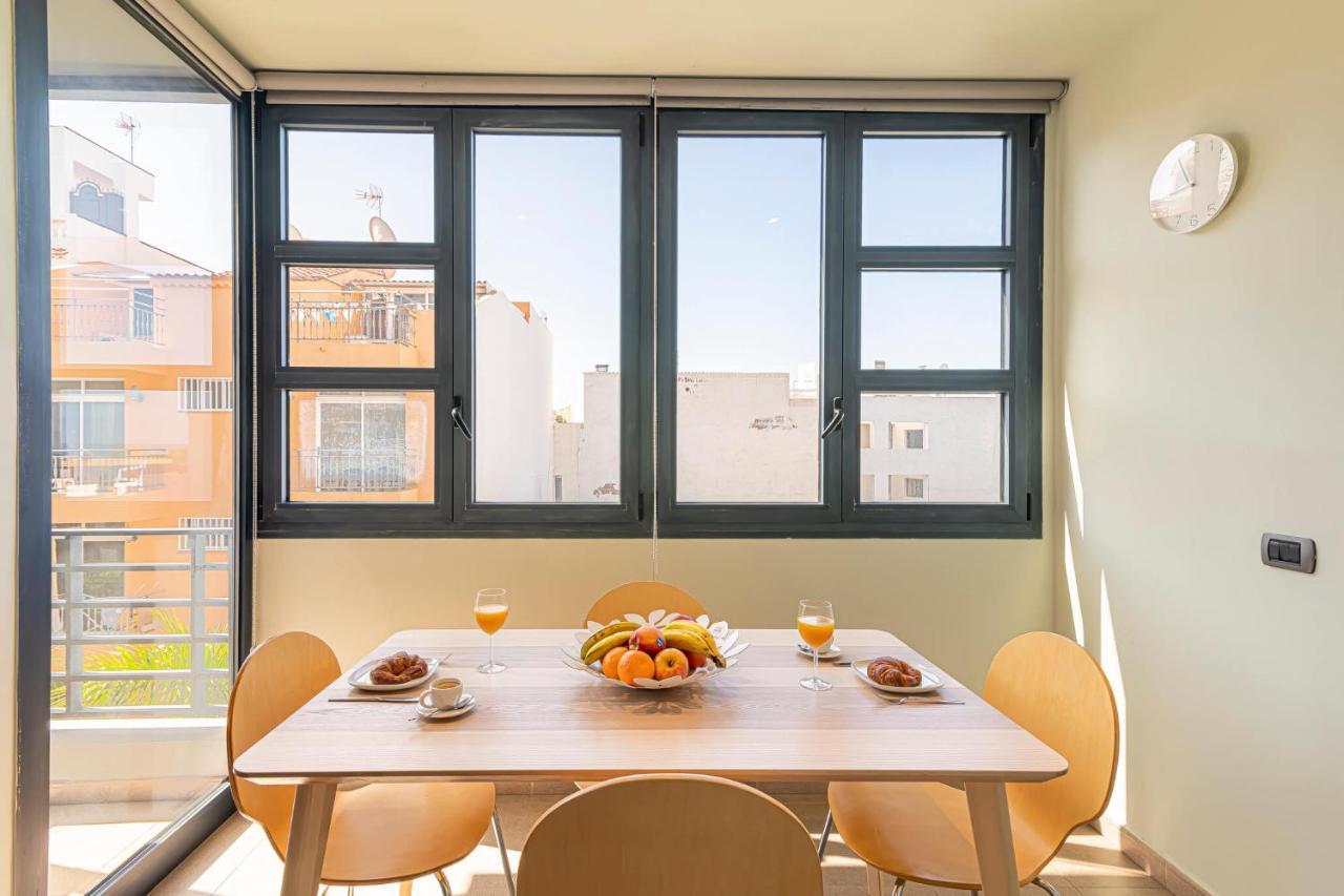 Luxury Holidays Suites, Playa De Los Cristianos Los Cristianos  Eksteriør billede