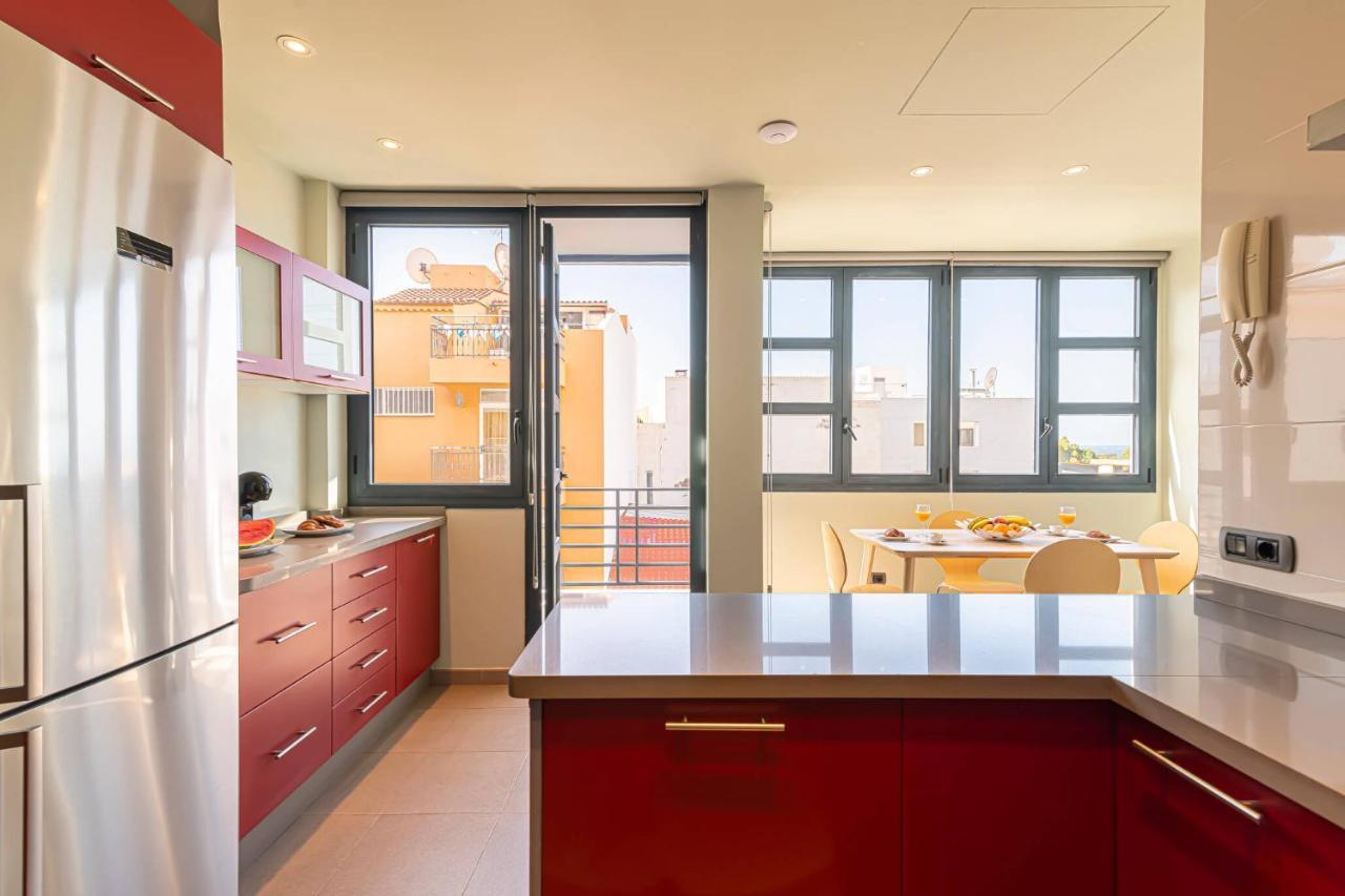 Luxury Holidays Suites, Playa De Los Cristianos Los Cristianos  Eksteriør billede