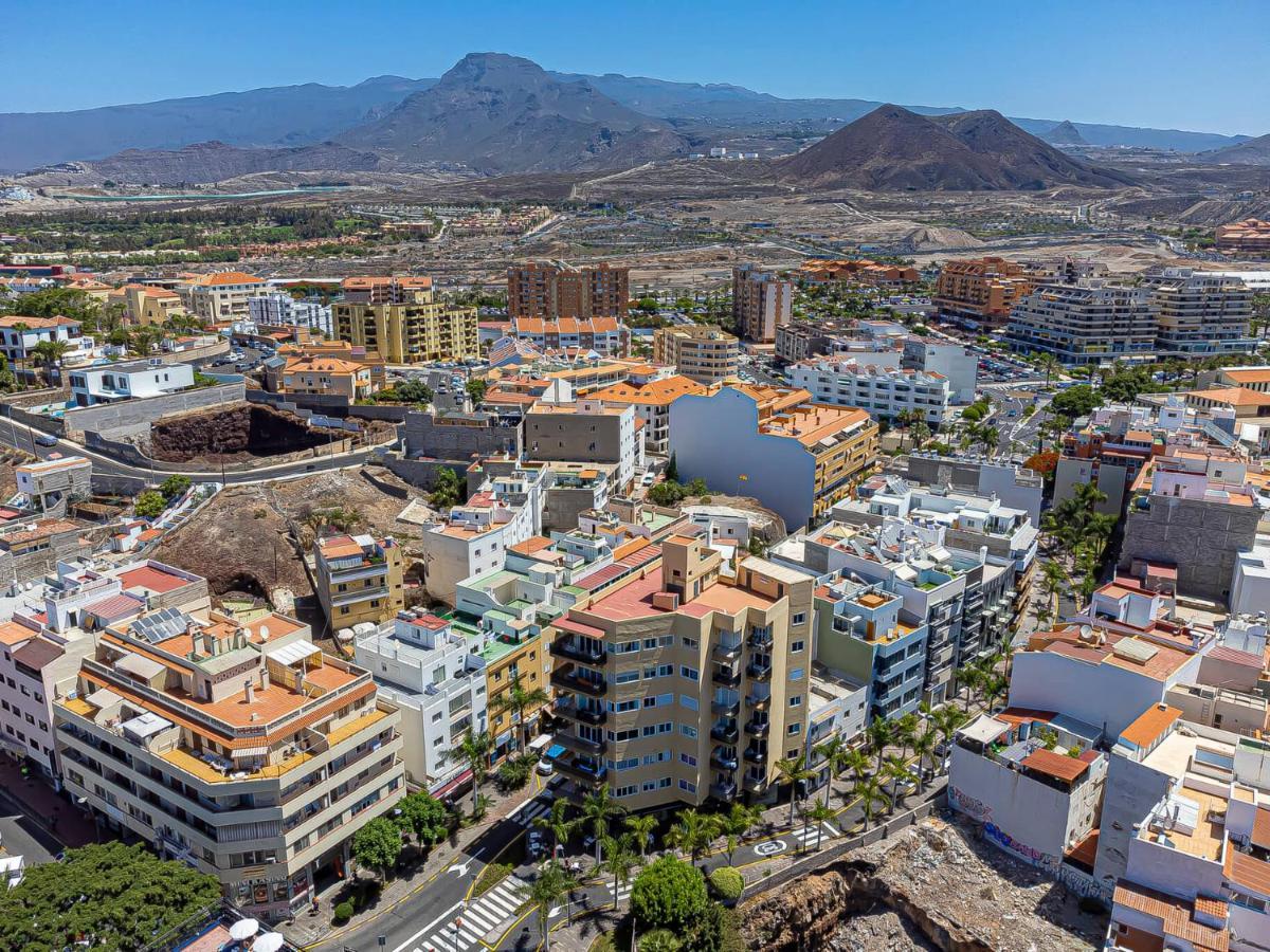 Luxury Holidays Suites, Playa De Los Cristianos Los Cristianos  Eksteriør billede