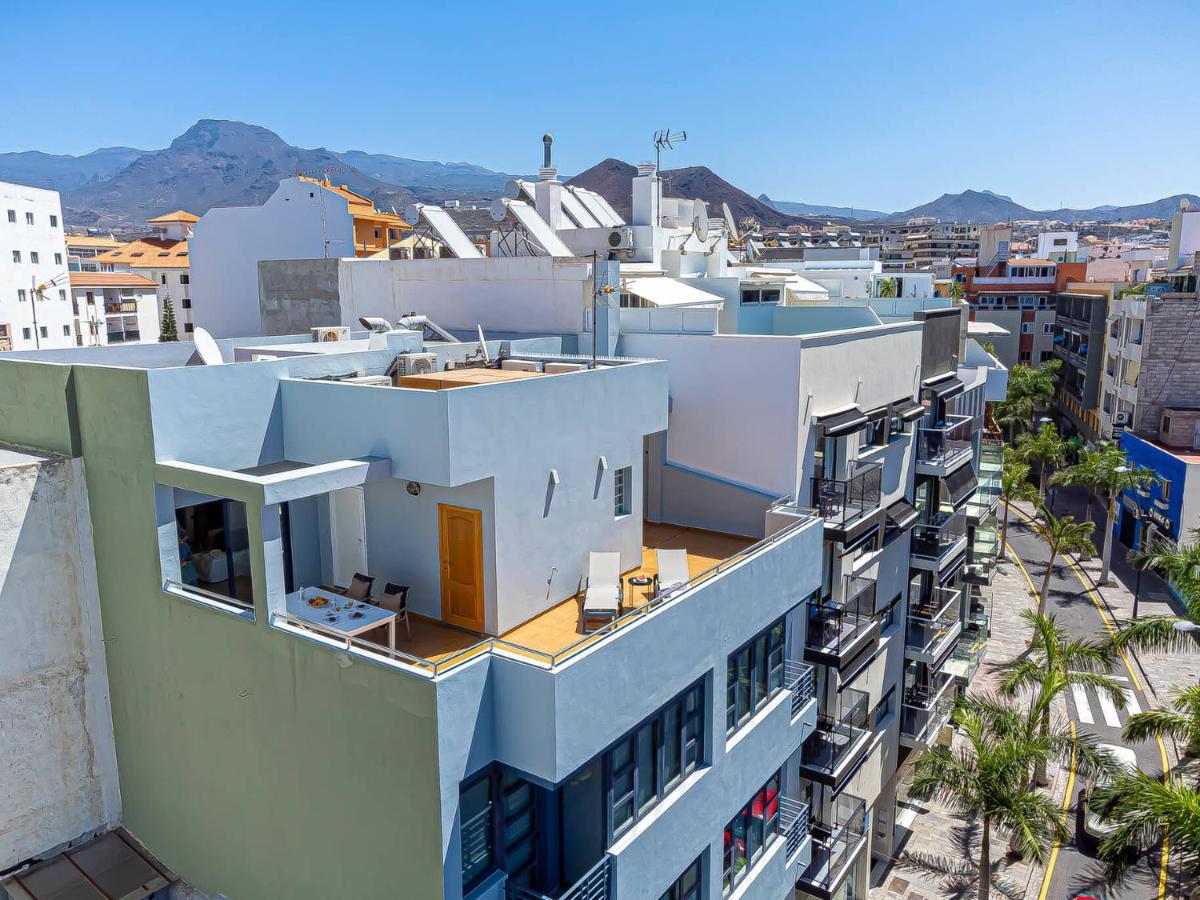 Luxury Holidays Suites, Playa De Los Cristianos Los Cristianos  Eksteriør billede