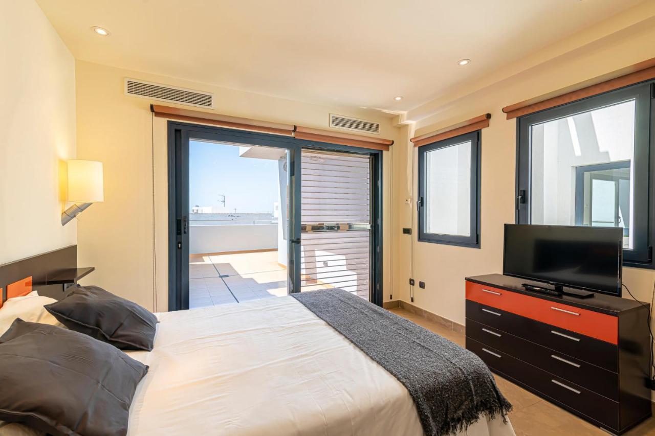 Luxury Holidays Suites, Playa De Los Cristianos Los Cristianos  Eksteriør billede