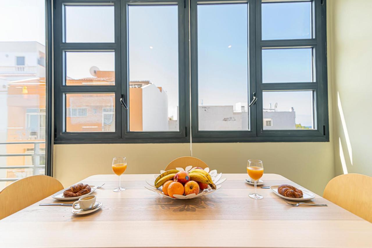 Luxury Holidays Suites, Playa De Los Cristianos Los Cristianos  Eksteriør billede